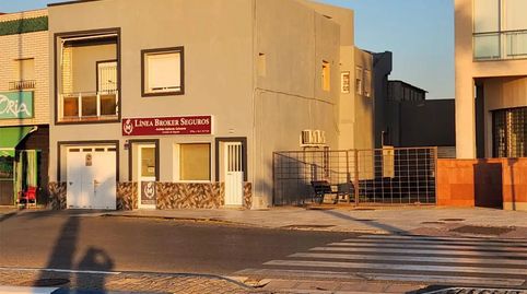 Foto 2 de Casa adosada en venda a Avenida Menéndez Pelayo, 133, La Atunara - Periáñez, La Línea de la Concepción