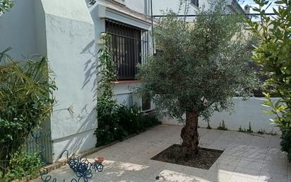 Jardí de Casa adosada en venda en Villanueva del Ariscal amb Traster, Moblat i Piscina comunitària
