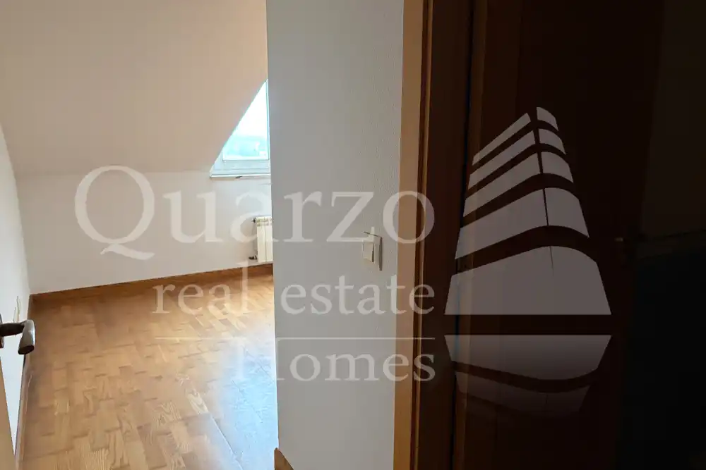 Piso en venta en Calle Real, Hontanares de Eresma