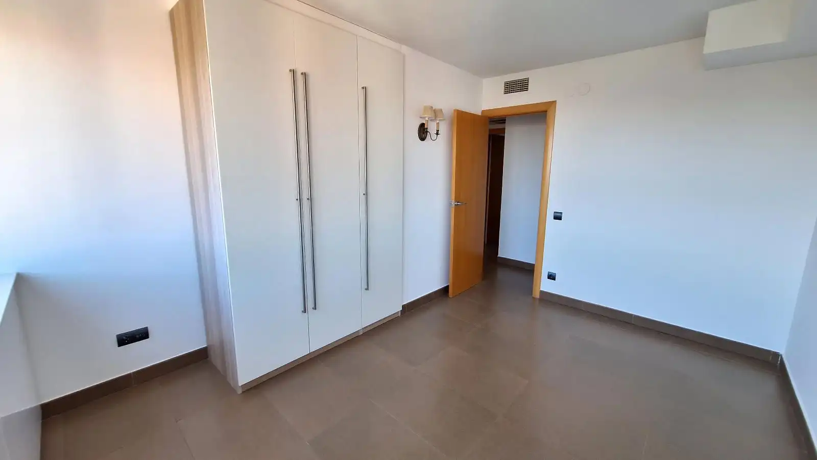 Wohnung zur Miete in L'Hospitalet de Llobregat mit Klimaanlage und Heizung