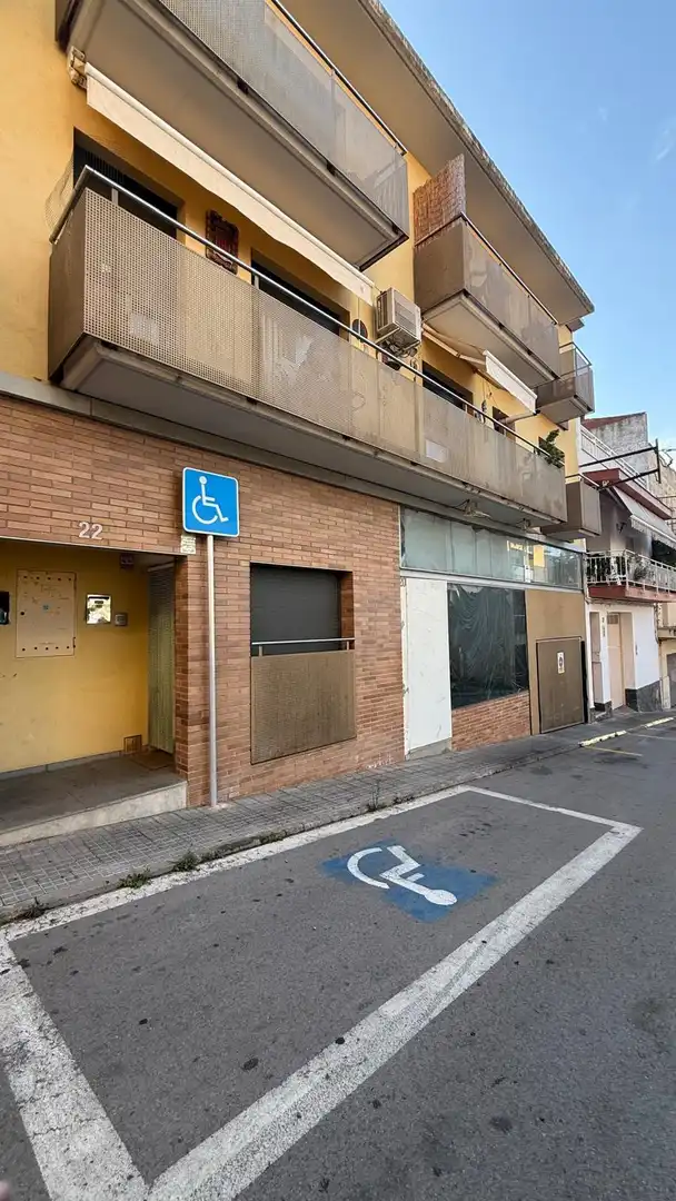 Piano terra con ascensore in vendita a NADAL