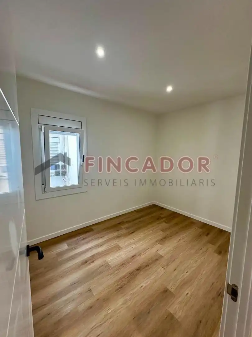 Flat with terrace for sale in Avinguda del Parc, imagen 12