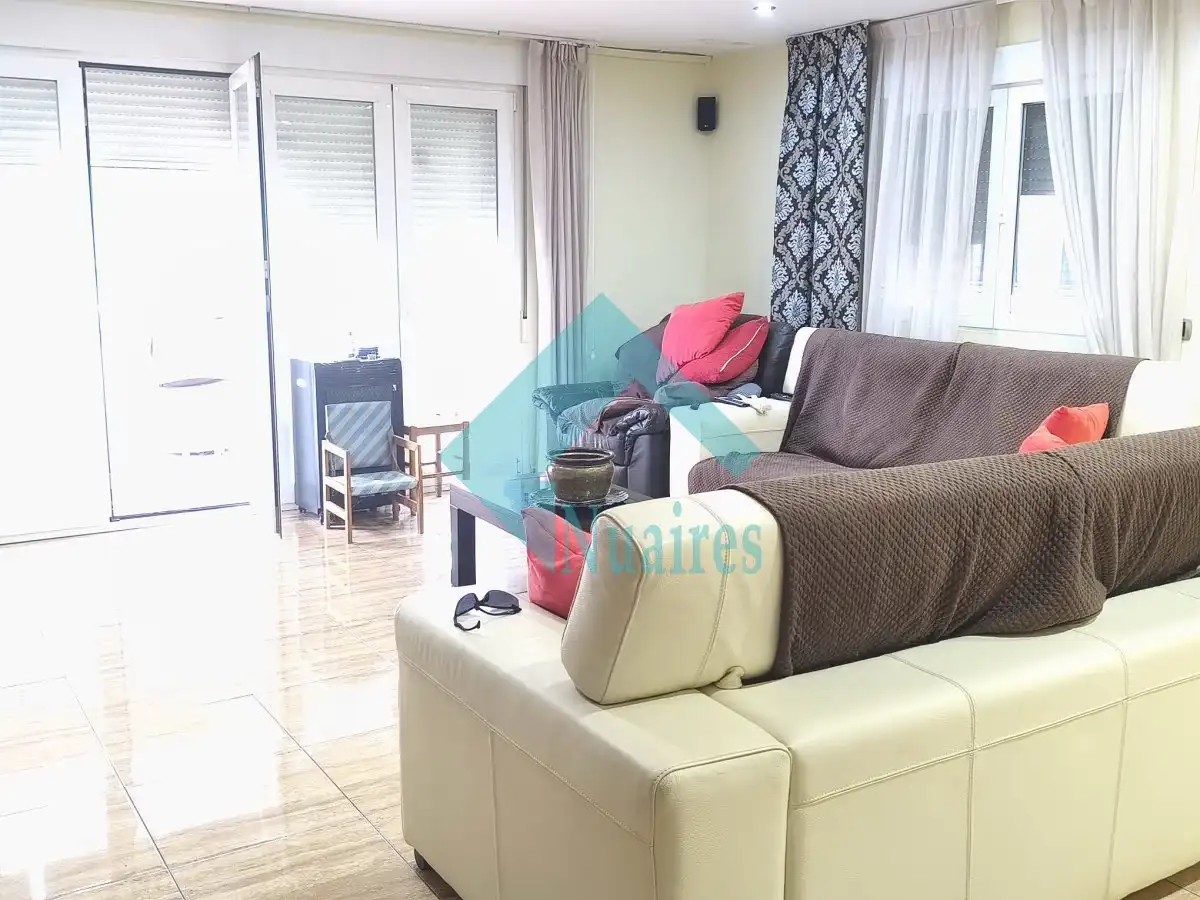 Sala de estar de Casa o chalet en venta en Castellón de la Plana / Castelló de la Plana con Aire acondicionado, Calefacción y Jardín privado