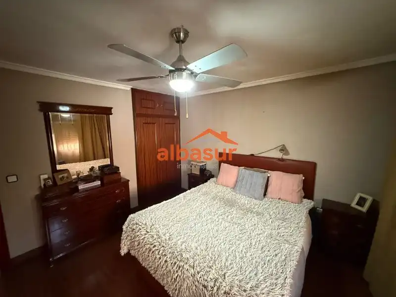 Bedroom of Detached homes for sale in Córdoba  with Air Conditioner, Heating and Parquet flooring