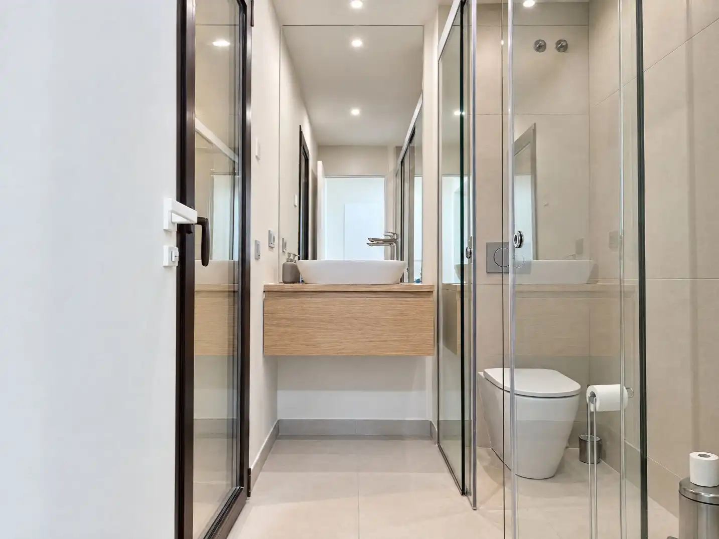 Bathroom of Flat for sale in Fuengirola  with Terrace