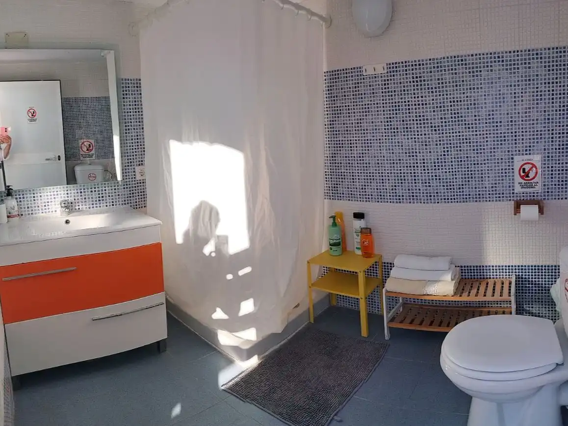 Bathroom of Flat for rent in Chipiona  with Air Conditioner, Terrace and Balcony