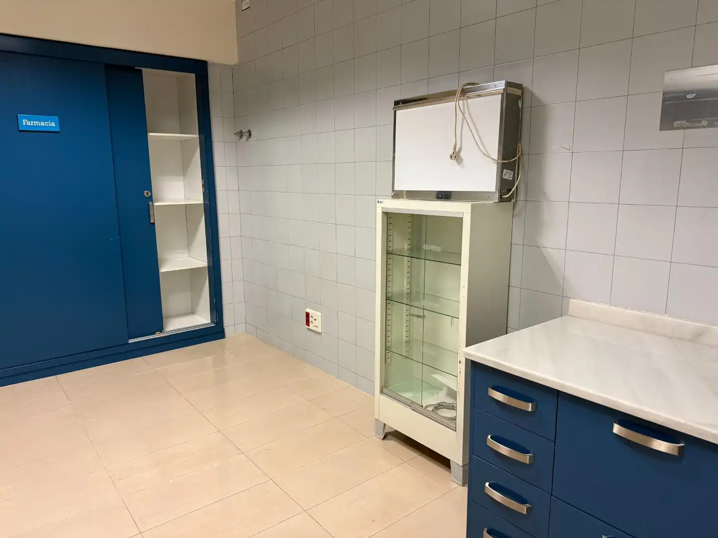 Küche von Geschaftsraum zur Miete in Algeciras mit Klimaanlage