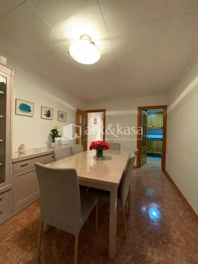 Esszimmer von Wohnung zur Miete in Valencia mit Klimaanlage, Abstellraum und Möbliert