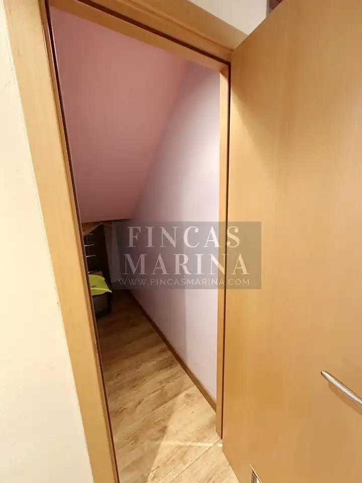 Maisonette zum Verkauf in Gavà mit Klimaanlage, Heizung und Parkett