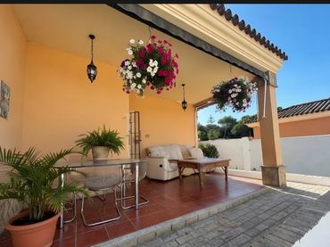Detached house with garden for sale in Ctra Sanlúcar - Cuatro Pinos