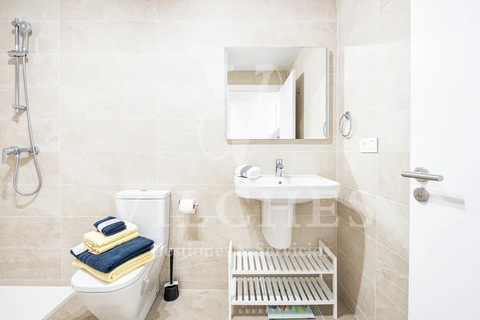 Baño de Piso de alquiler en Las Palmas de Gran Canaria con Trastero y Amueblado