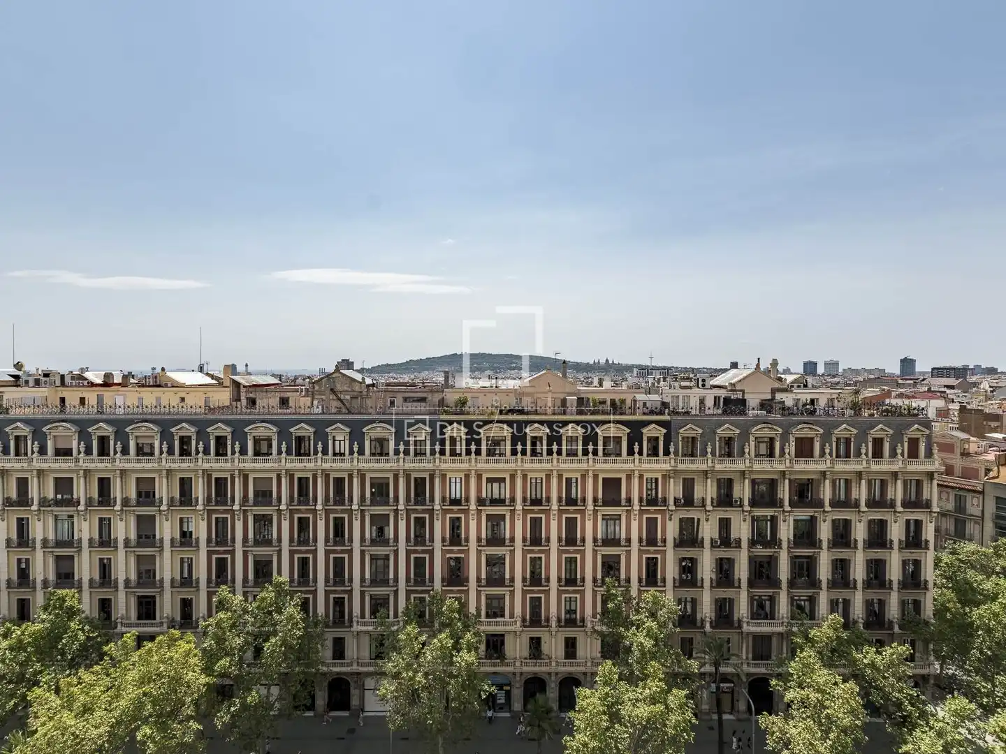 Vista exterior de Piso en venta en Barcelona con Aire acondicionado, Calefacción y Parquet
