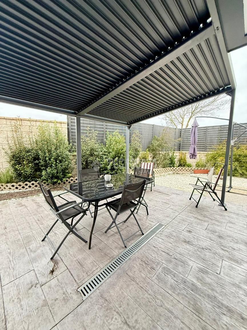 Terrace of House or chalet for sale in Valdemoro  with Air Conditioner, Heating and Private garden