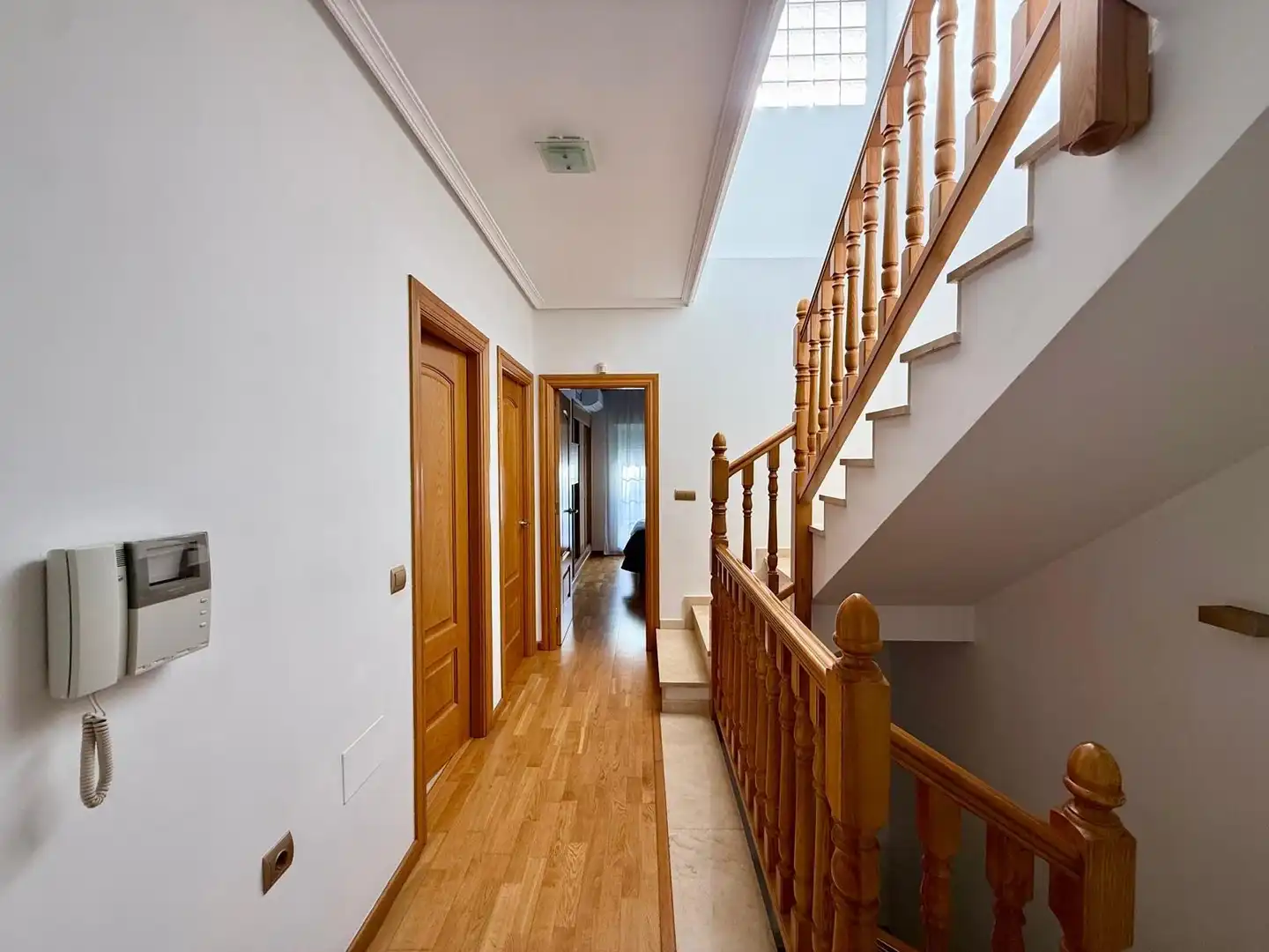 Casa adosada en venta en Almería con Aire acondicionado, Jardín privado y Terraza