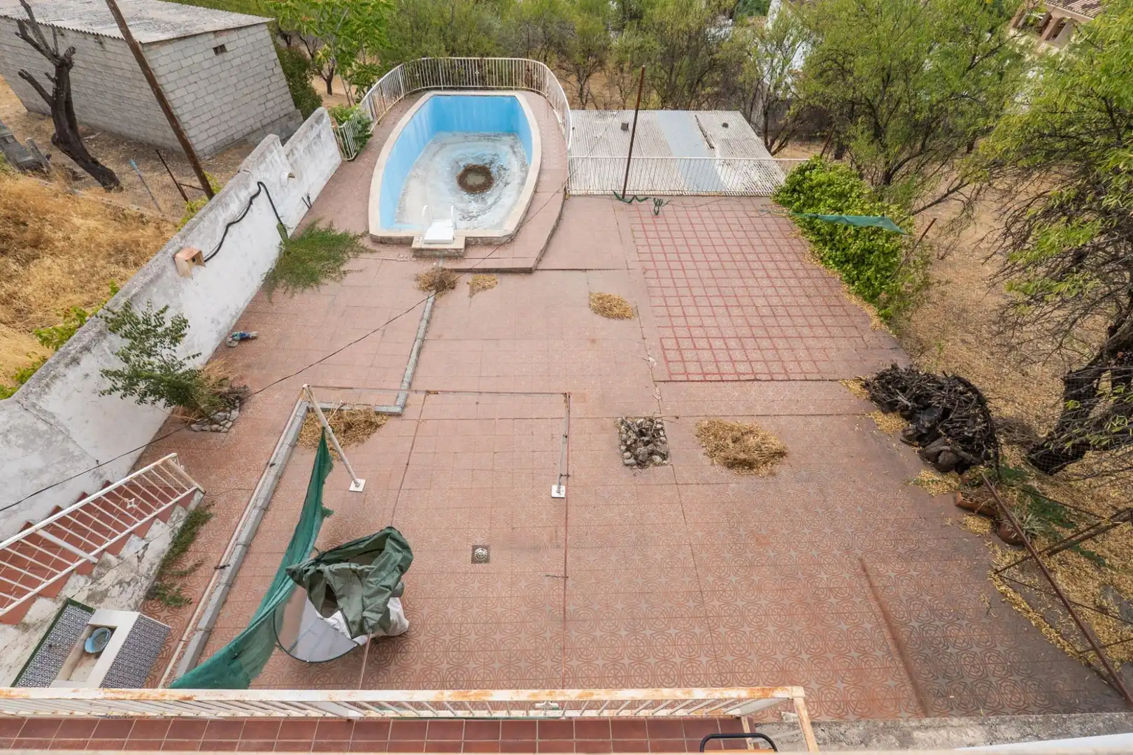 Houses for sale in Camino DE LA BARRERA (FAR), 58, Fargue