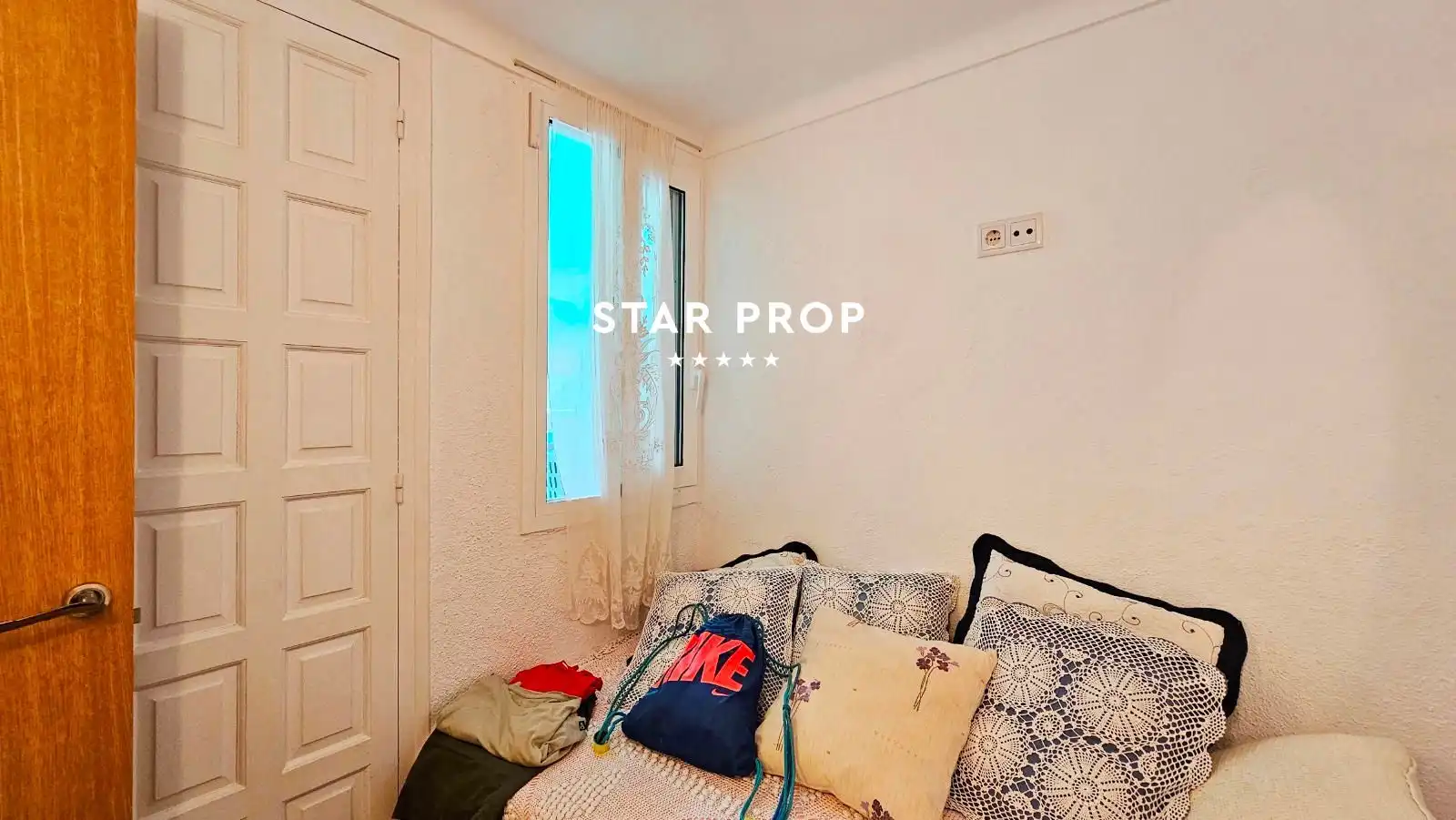 Habitación de Piso en venta en Llançà con Jardín privado, Terraza y Trastero
