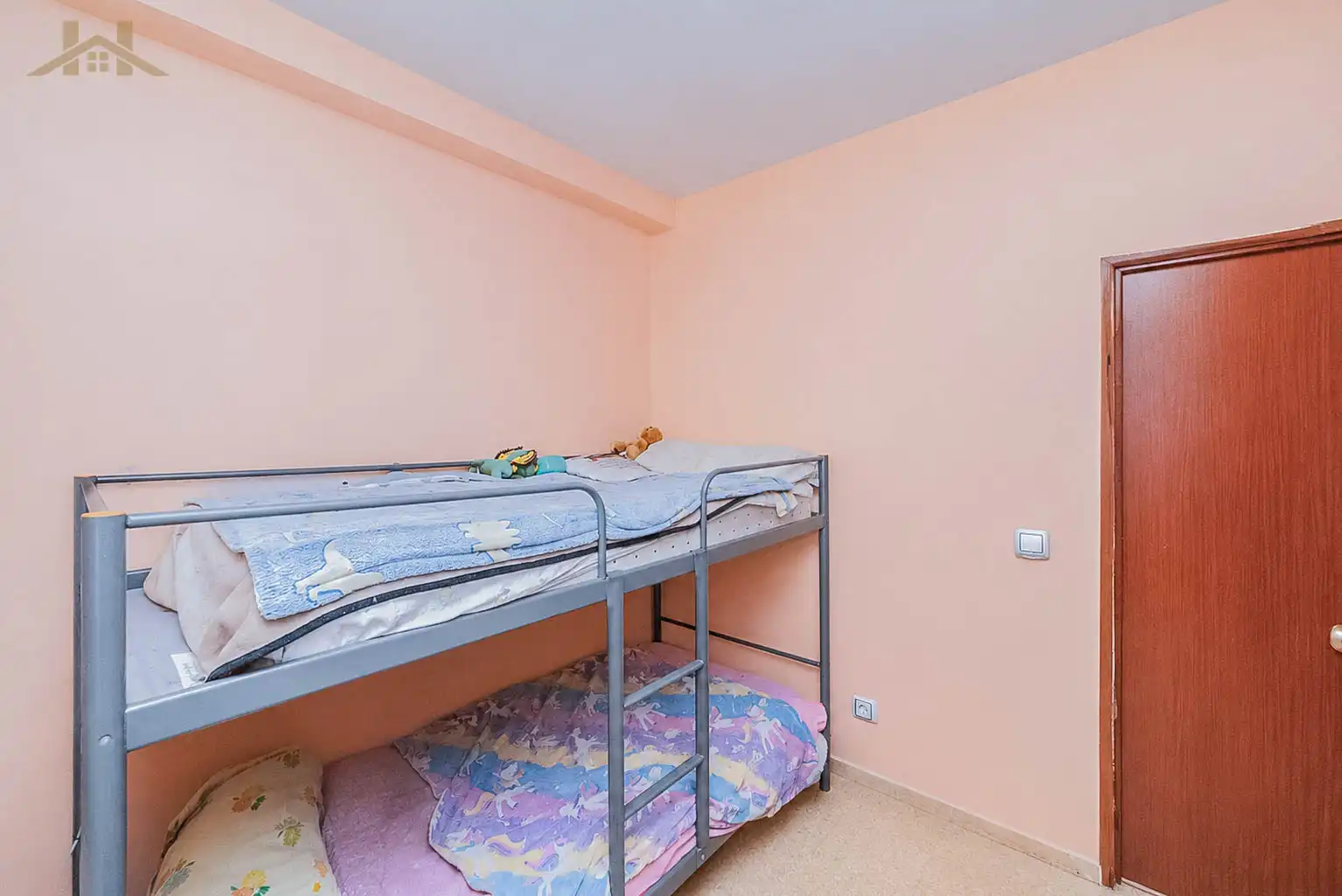Habitación de Piso en venta en Parla con Trastero
