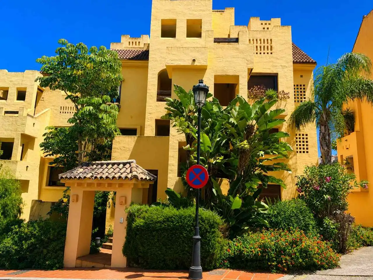 Vista exterior de Apartamento en venta en Manilva con Aire acondicionado, Calefacción y Terraza