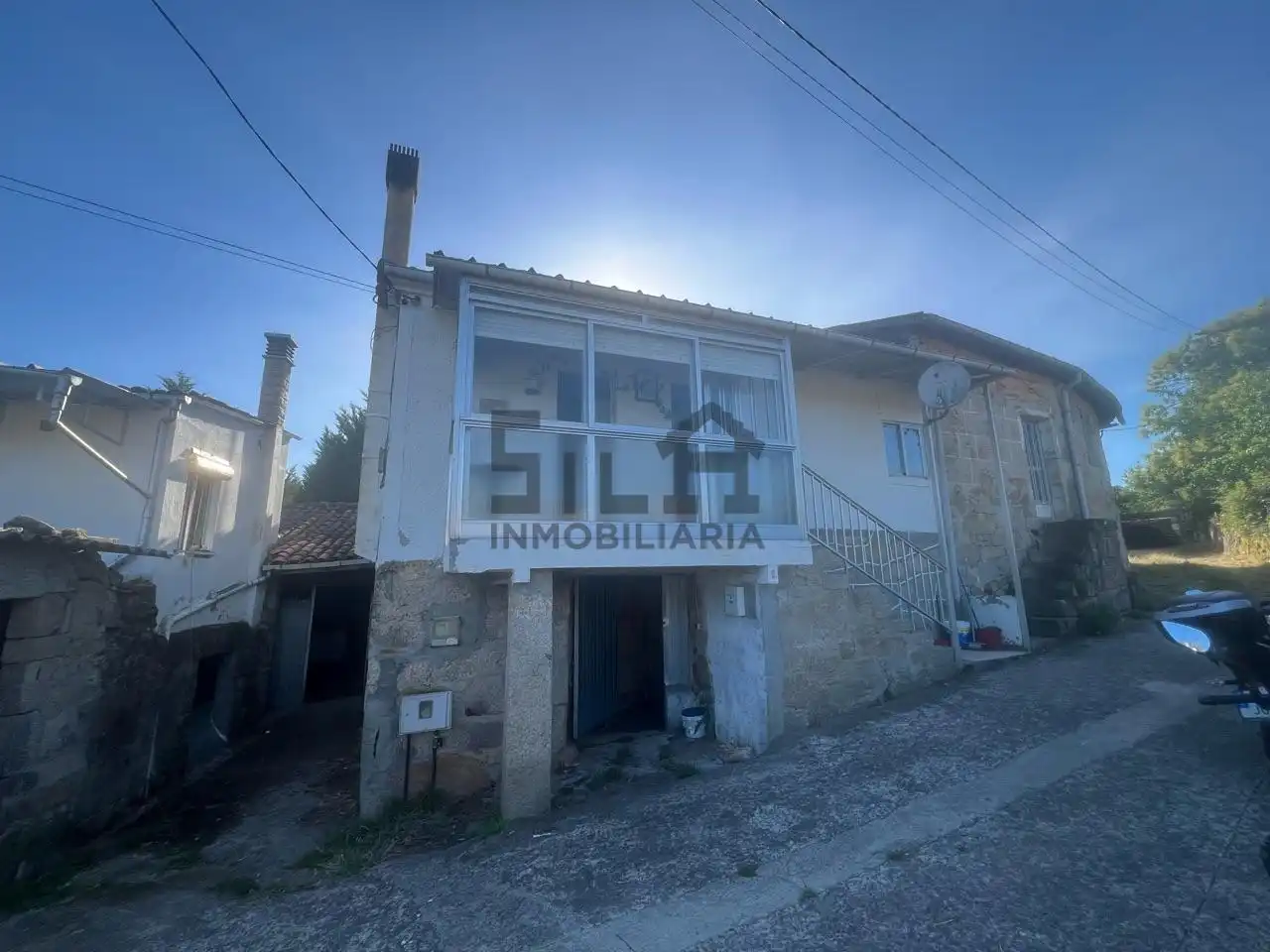 Vista exterior de Casa o xalet en venda en Coles amb Calefacció, Traster i Moblat