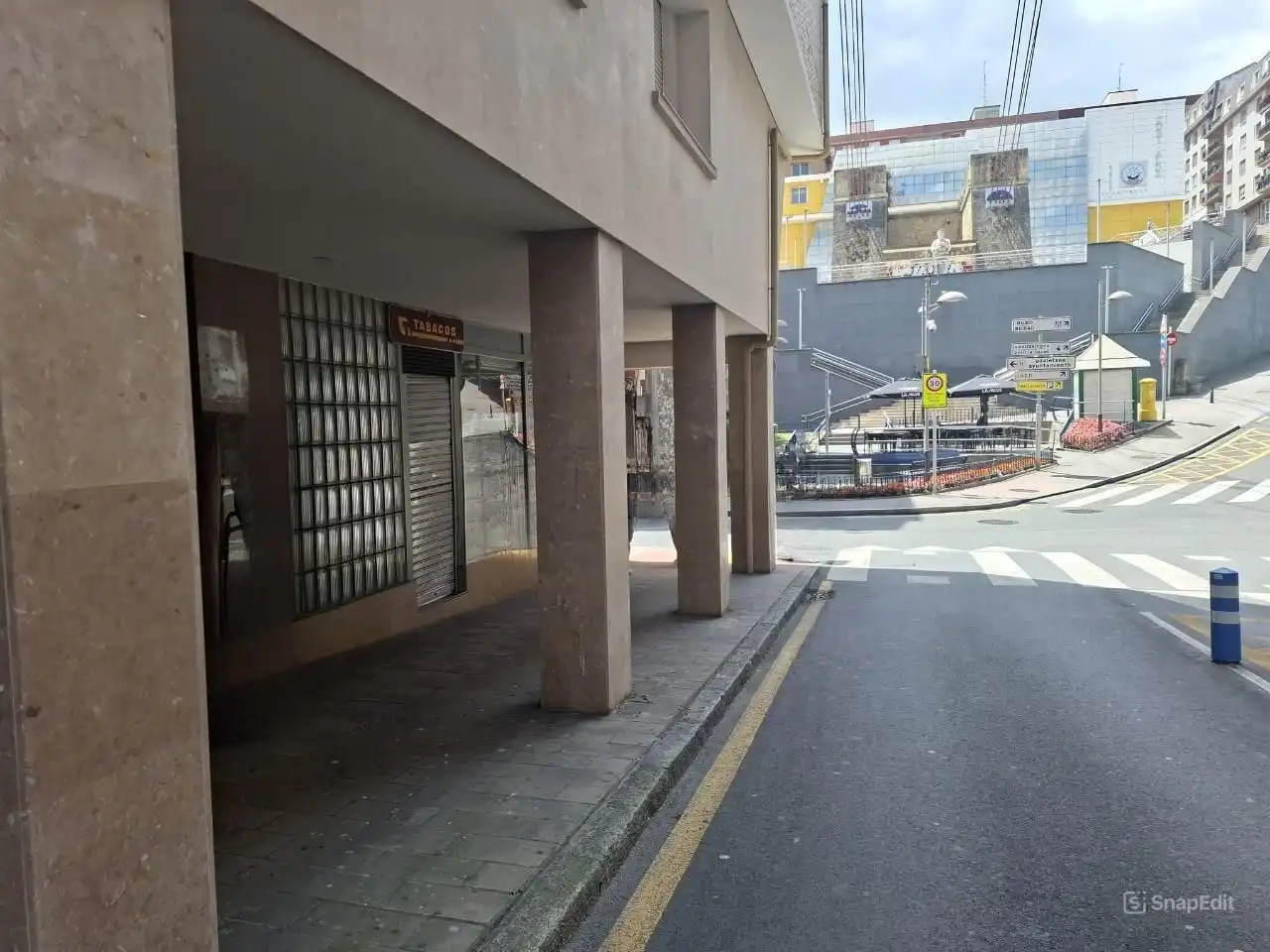 Vista exterior de Local en venda en Portugalete