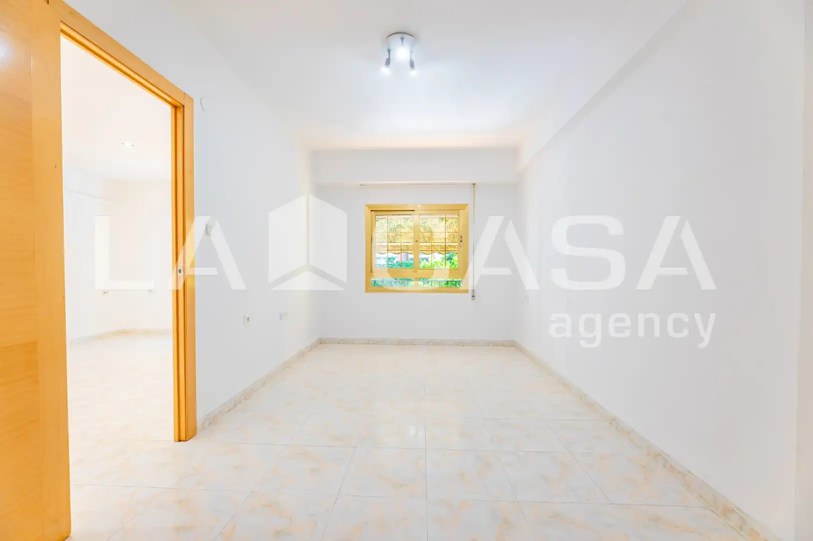 Piso en venta en Valencia con Balcón