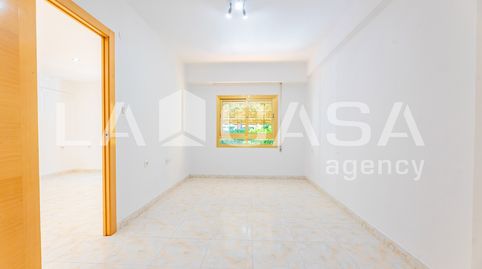Foto 2 de Piso en venta en Carrer del Poeta Mas I Ros, 31, Ciutat Jardí, Valencia Capital