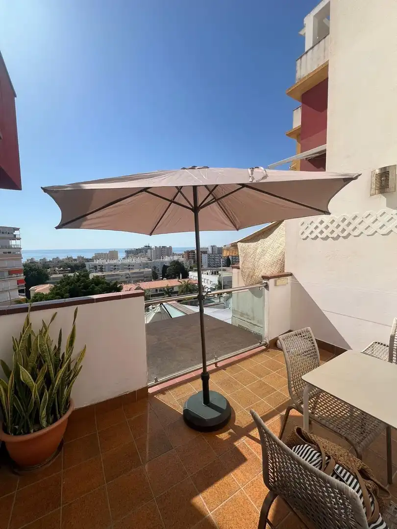 Mini appartamento con piscina in affitto a La Carihuela - Los Nidos