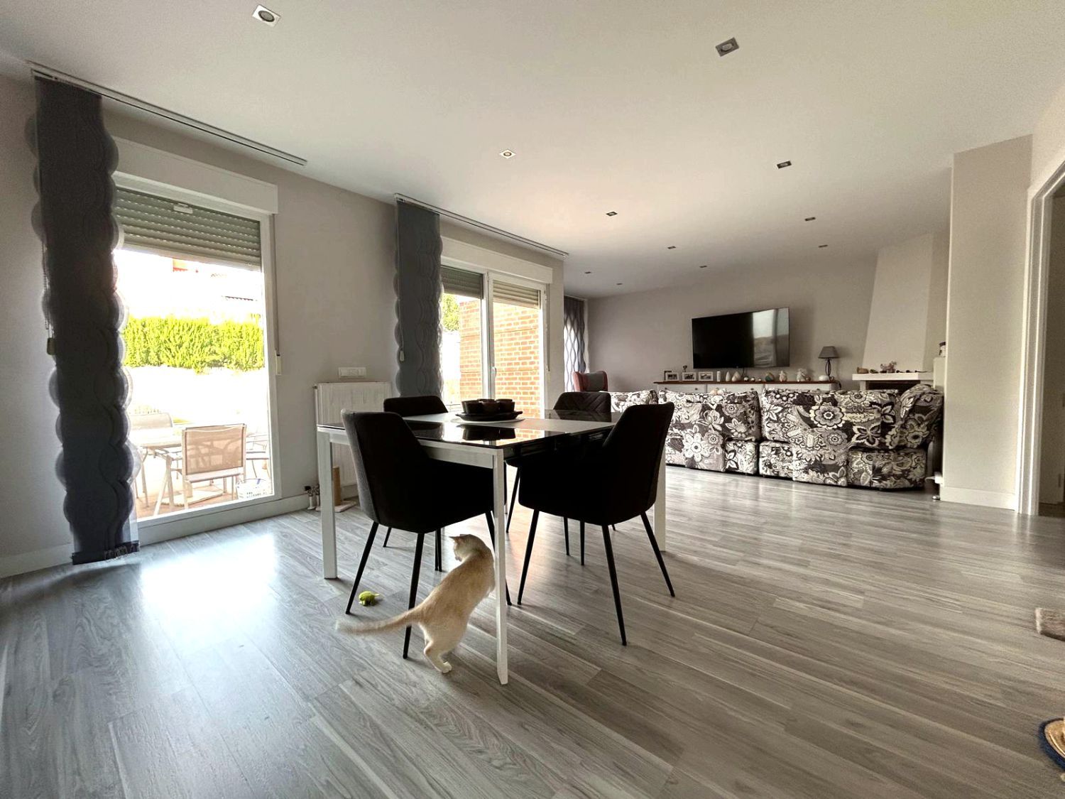 Sala d'estar de Casa adosada en venda en  Albacete Capital amb Aire condicionat, Calefacció i Parquet