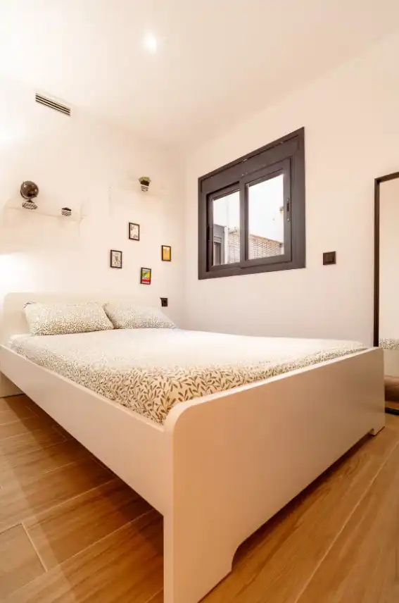 Dormitori de Àtic de lloguer en Tarragona amb Aire condicionat, Calefacció i Parquet