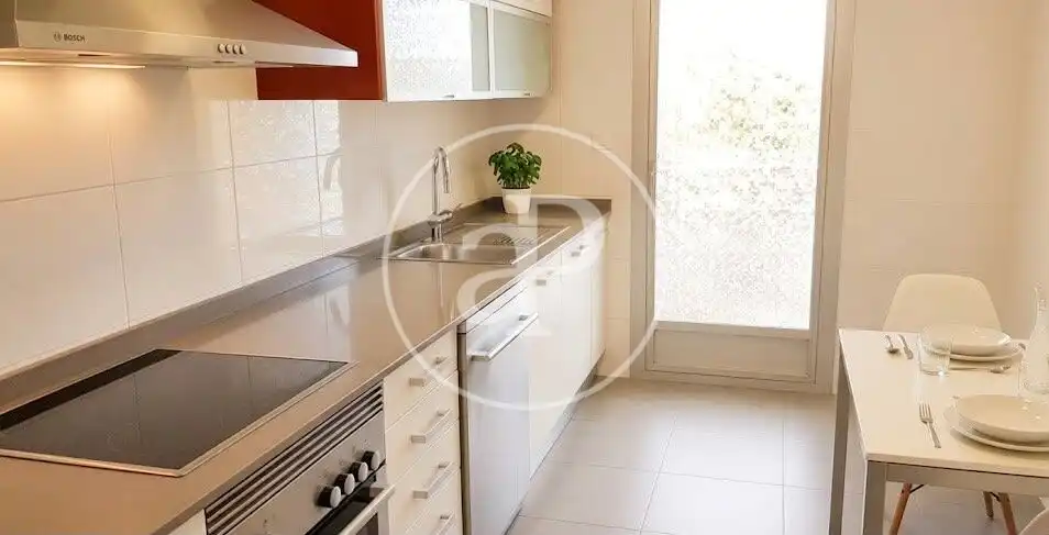 Cocina de Piso de alquiler en Valencia con Aire acondicionado, Calefacción y Jardín privado