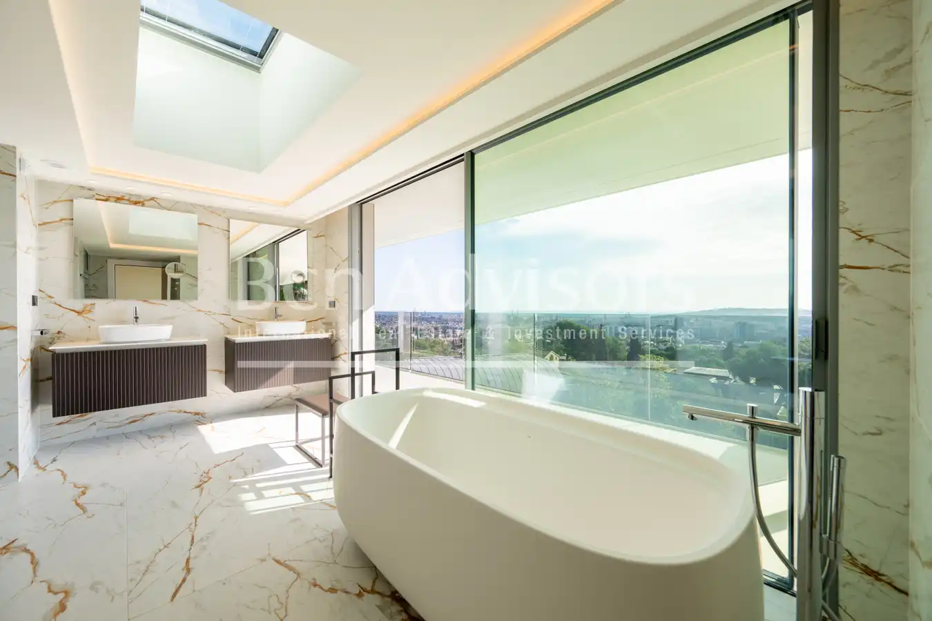 Baño de Casa o chalet en venta en Barcelona con Aire acondicionado, Calefacción y Jardín privado