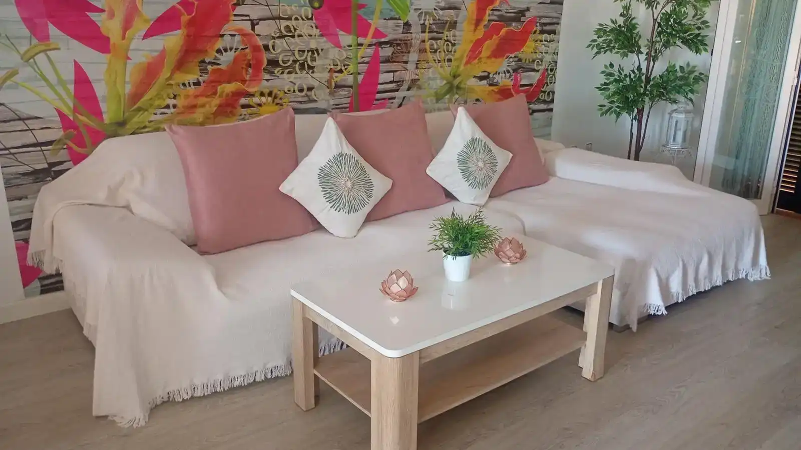 Sala d'estar de Casa o xalet de lloguer en Manacor amb Aire condicionat, Jardí privat i Parquet