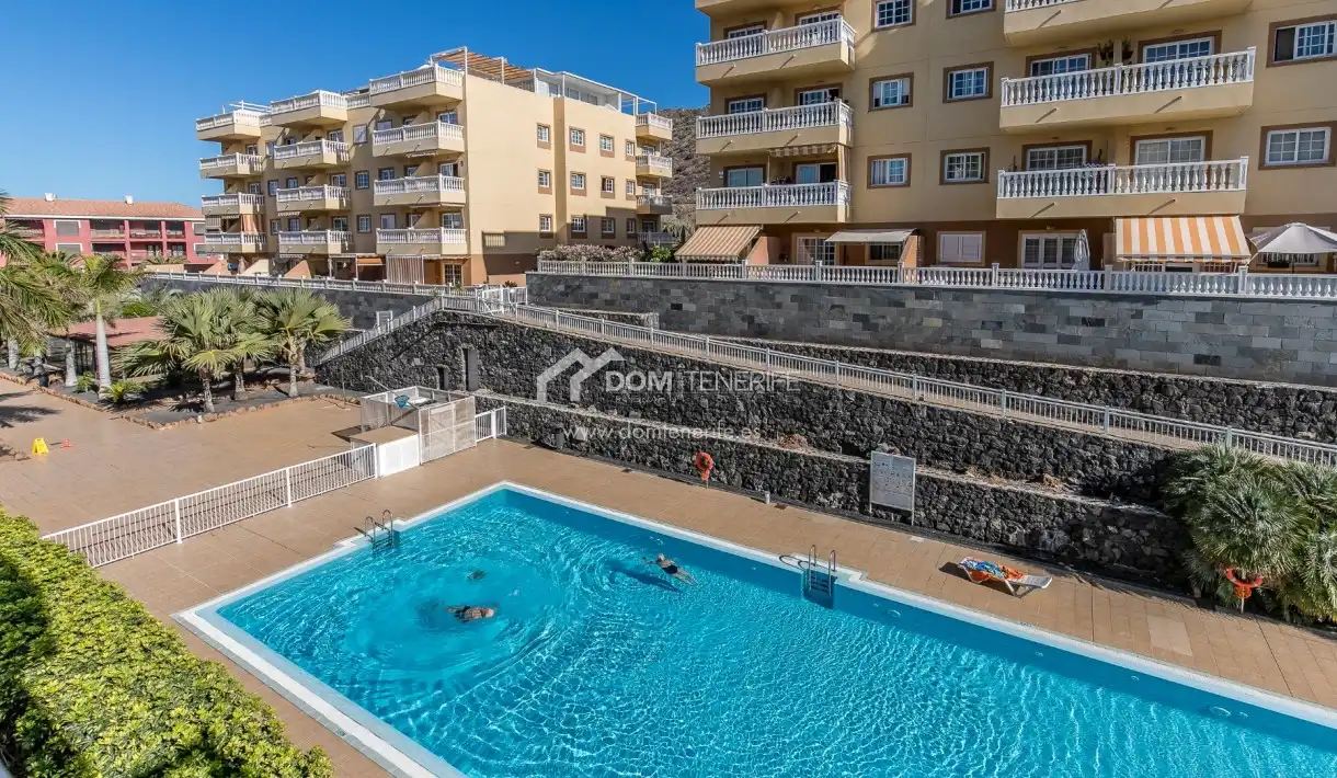 Piso con piscina en venta en Palm - Mar, imagen 2