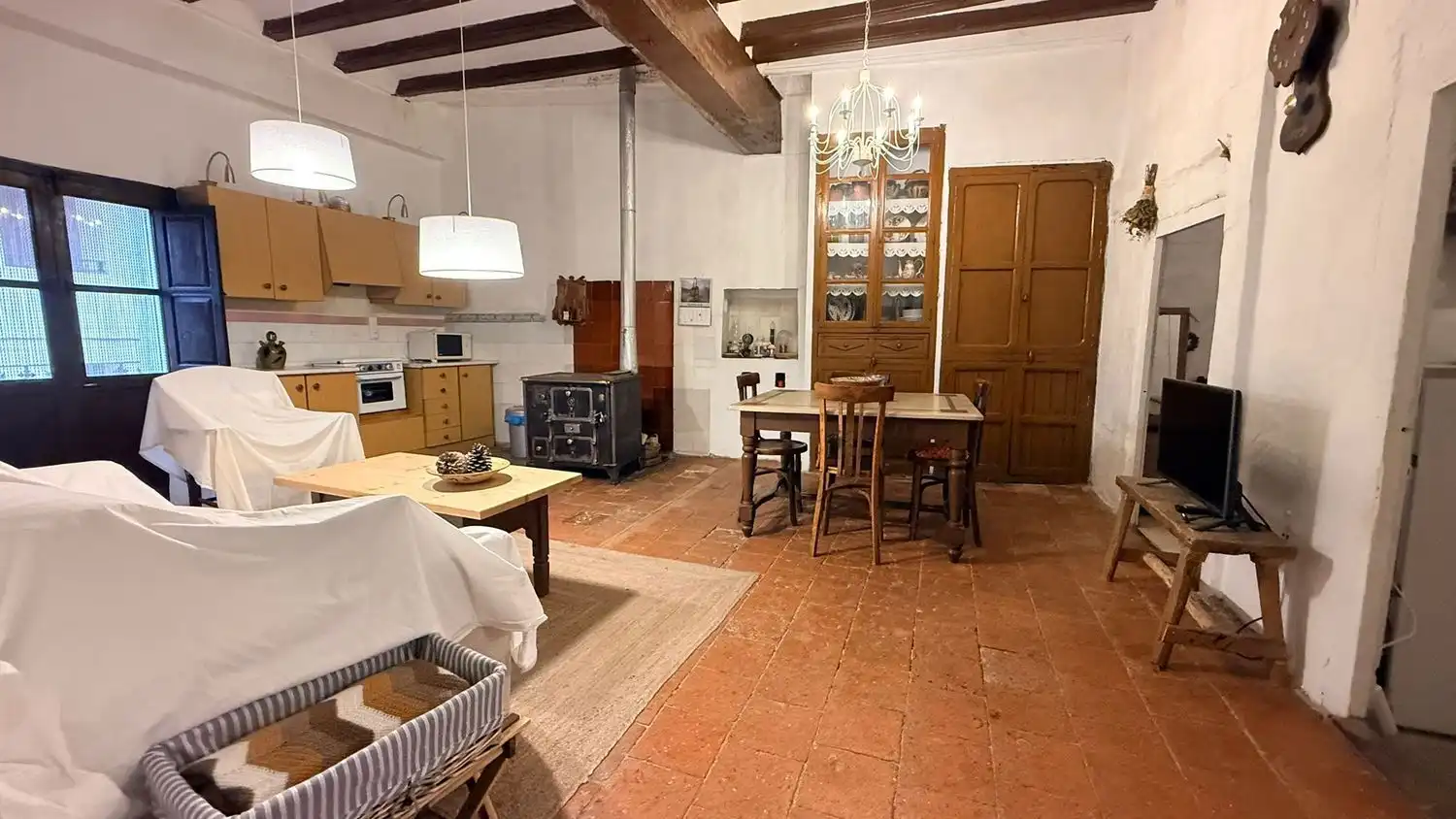 Cuina de Casa o xalet en venda en Mosqueruela amb Jardí privat, Terrassa i Traster