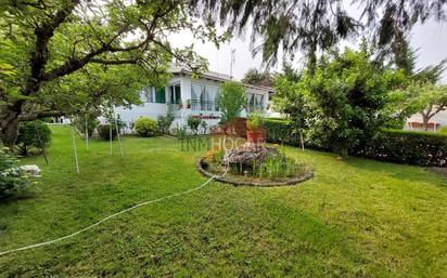 Jardí de Casa o xalet en venda en Herradón de Pinares amb Calefacció, Jardí privat i Terrassa