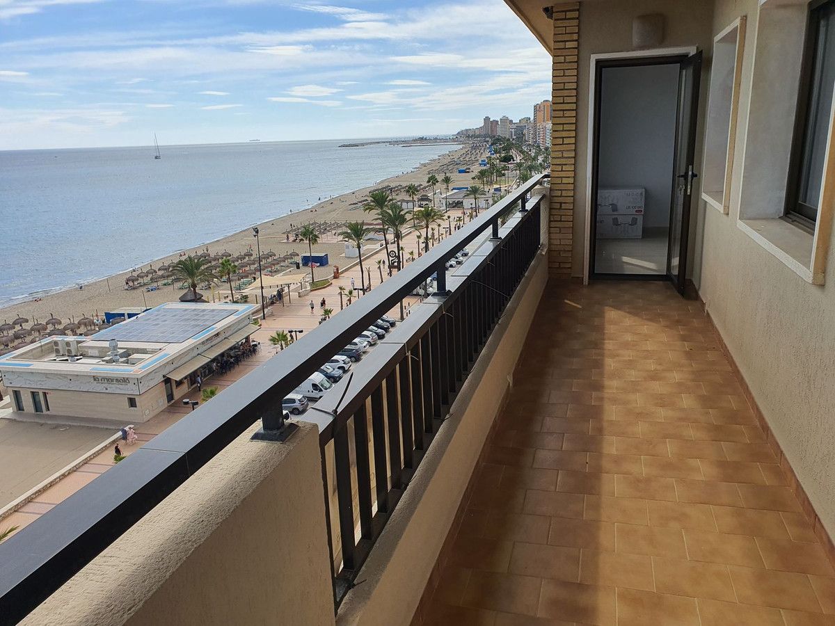 Bedroom of Attic for sale in Fuengirola  with Air Conditioner, Heating and Terrace