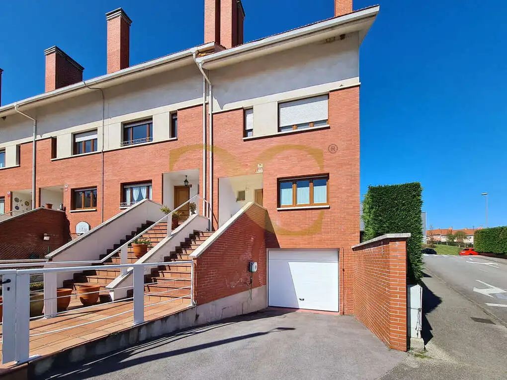 Detached house with garden for sale in Camino de la Belga, imagen 52