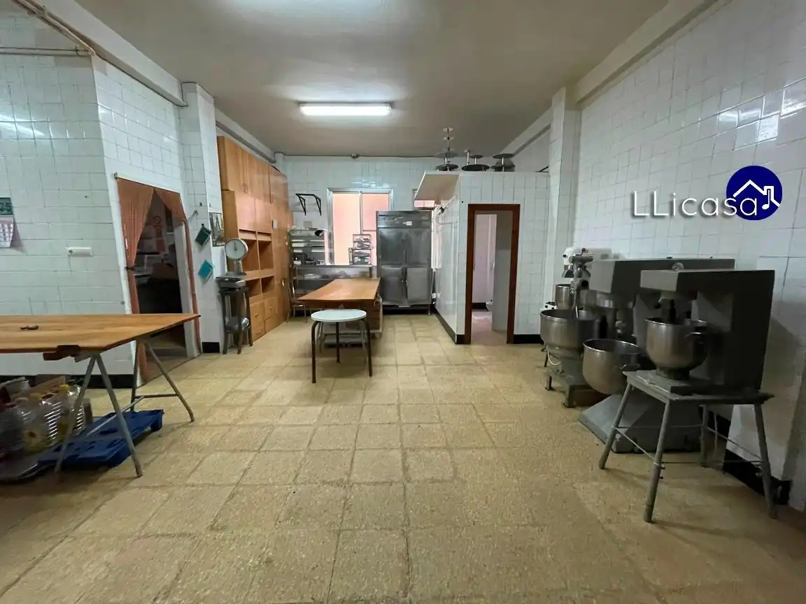 Kitchen of Commercial properties for sale in Pedralba