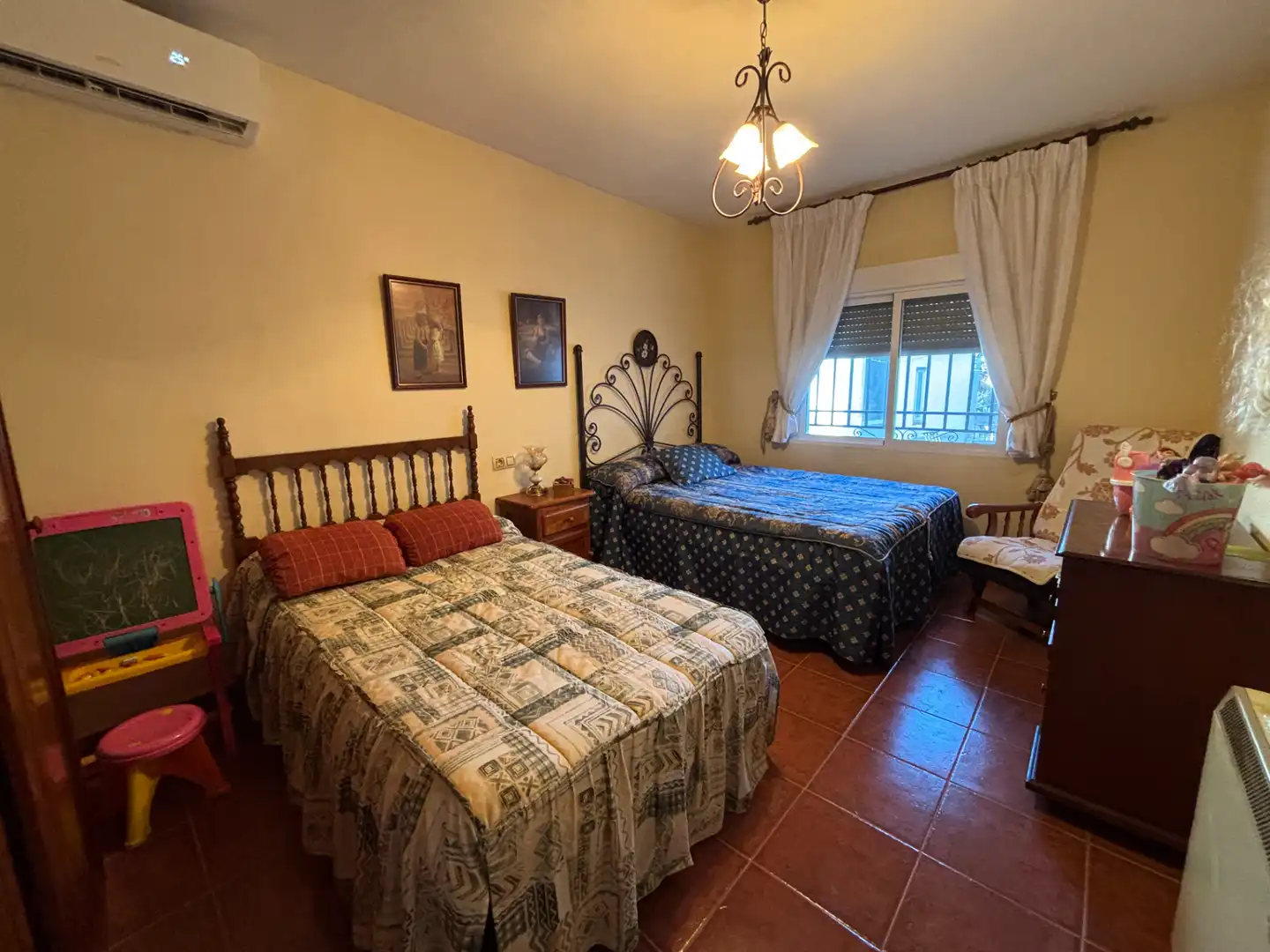 Habitación de Finca rústica en venta en Andújar con Aire acondicionado, Jardín privado y Piscina