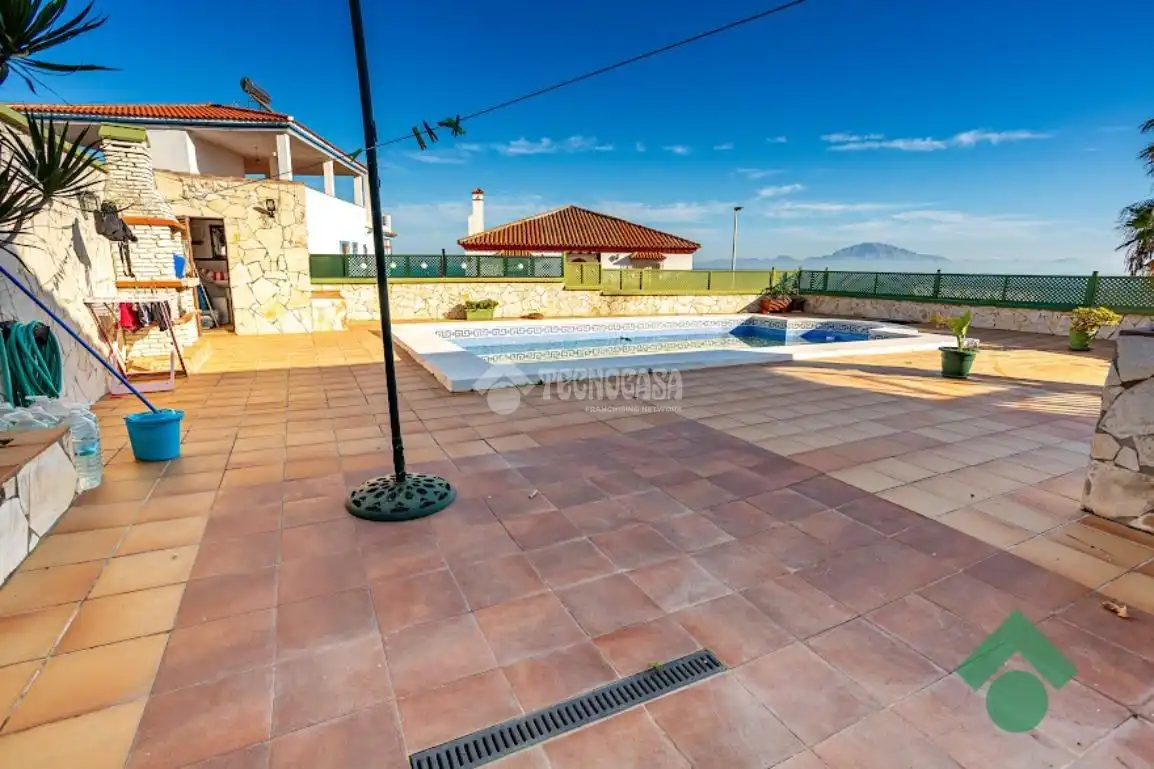 Terrace of Houses for sale in Algeciras  with Heating and Swimming Pool
