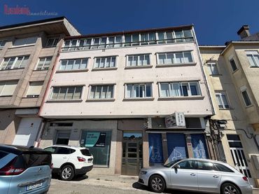 Local comercial en venda a cruceiro da Coruña 58