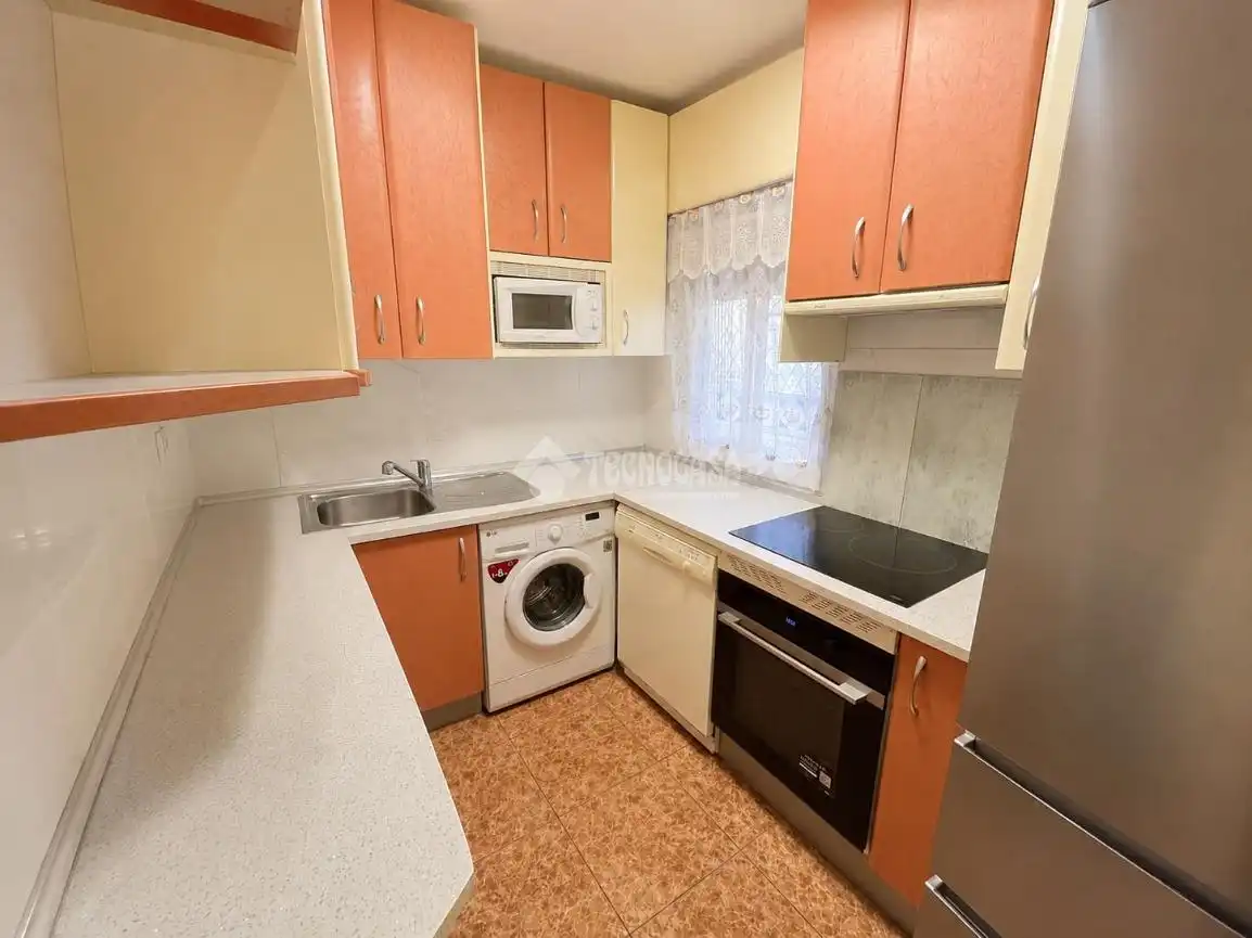 Flat for sale in Torres de la Alameda