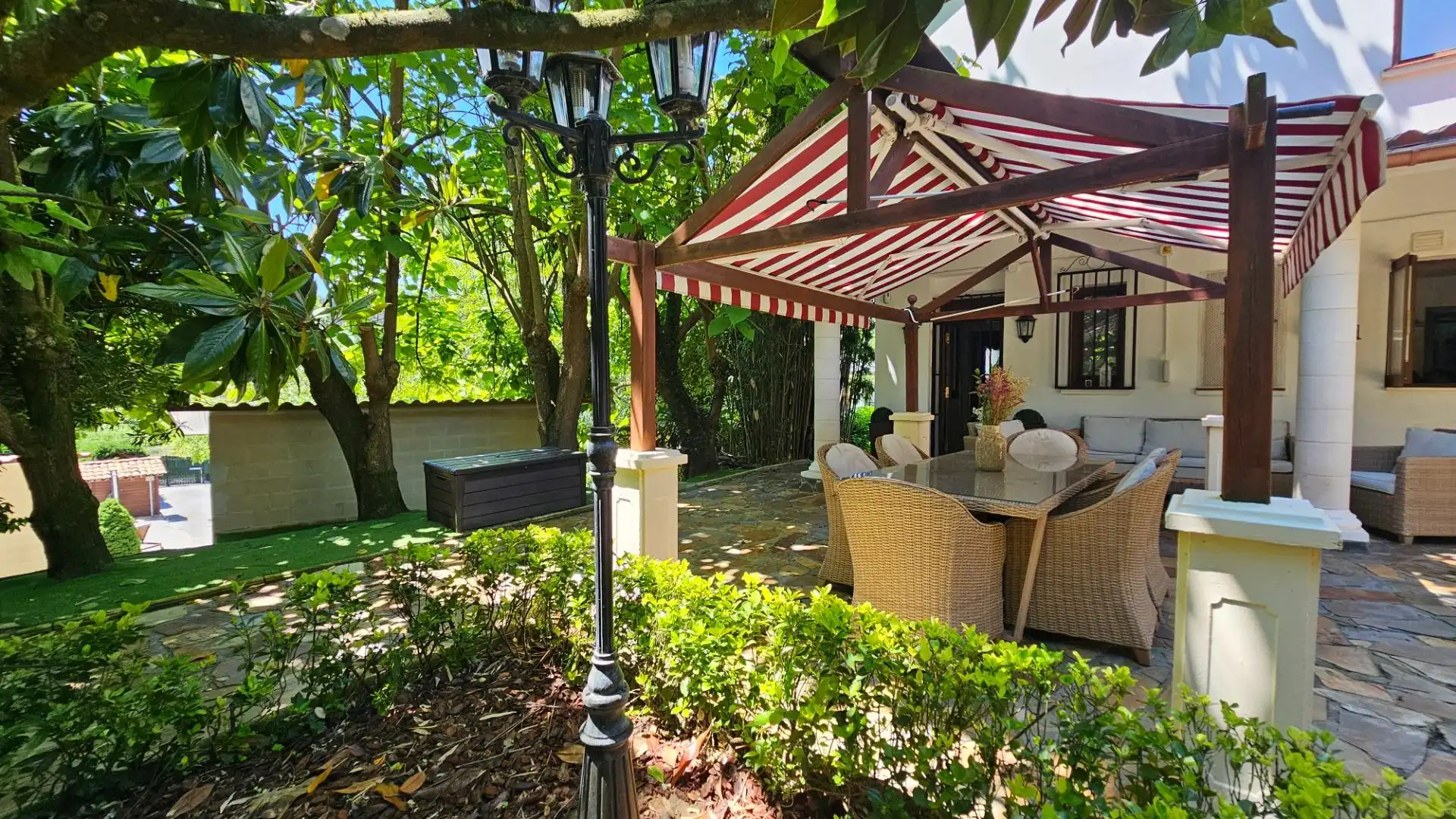 Terrassa de Casa o xalet en venda en Güeñes amb Aire condicionat, Calefacció i Jardí privat