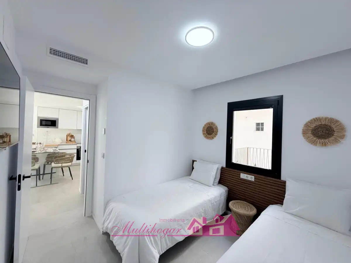 Habitación de Planta baja en venta en Sant Antoni de Portmany con Aire acondicionado, Calefacción y Jardín privado