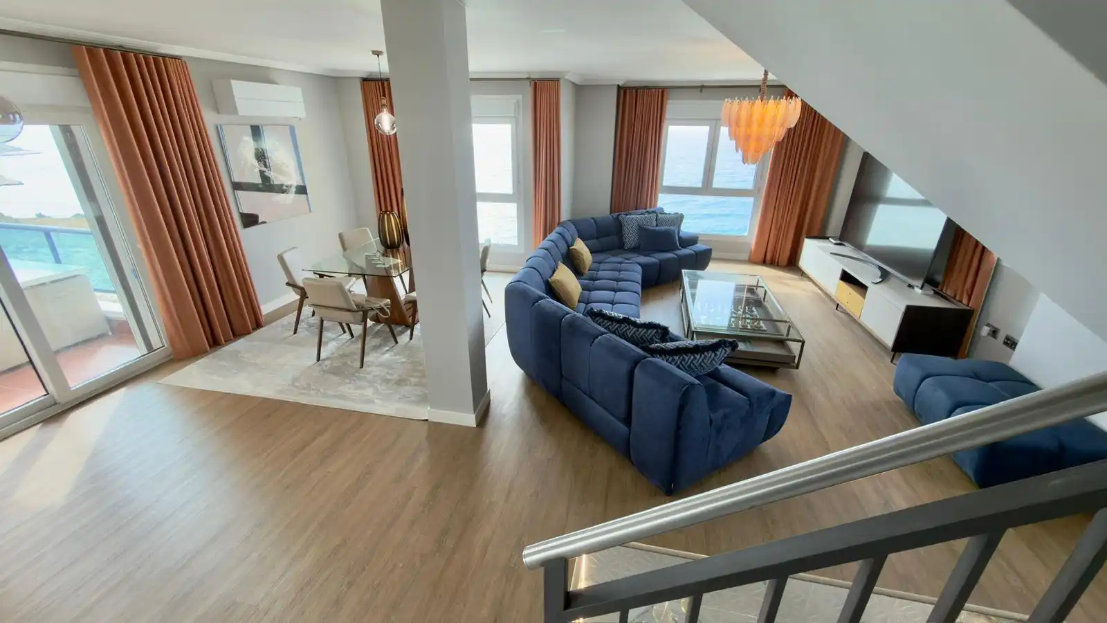 Wohnzimmer von Dachboden zum Verkauf in Villajoyosa / La Vila Joiosa mit Klimaanlage, Privatgarten und Terrasse