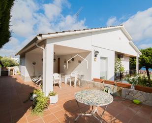 Garden of House or chalet for sale in El Masnou  with Air Conditioner, Heating and Parquet flooring