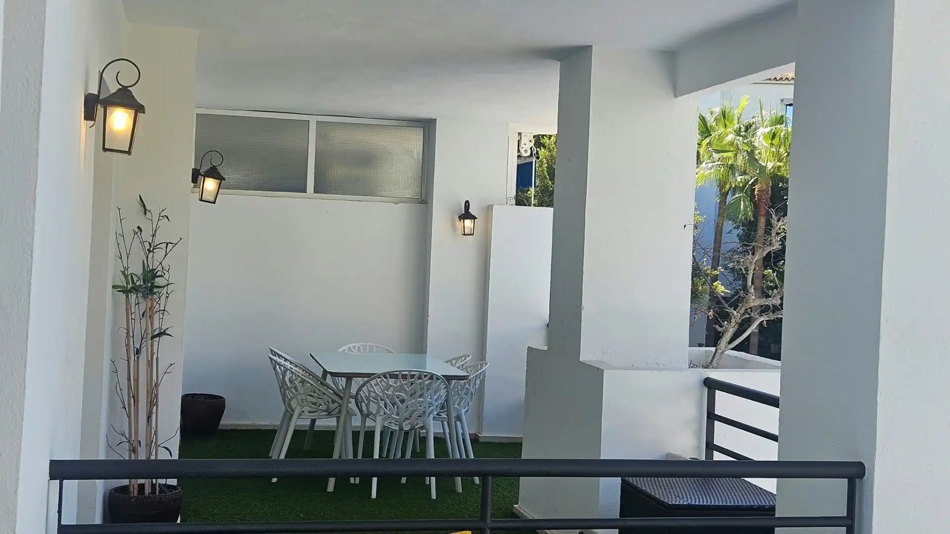 Terrasse von Wohnungen zur Miete in Marbella mit Klimaanlage, Terrasse und Möbliert