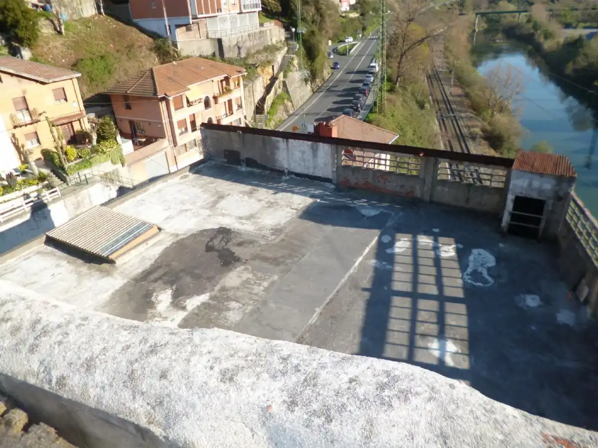 Terrassa de Nau industrial en venda en Bilbao 