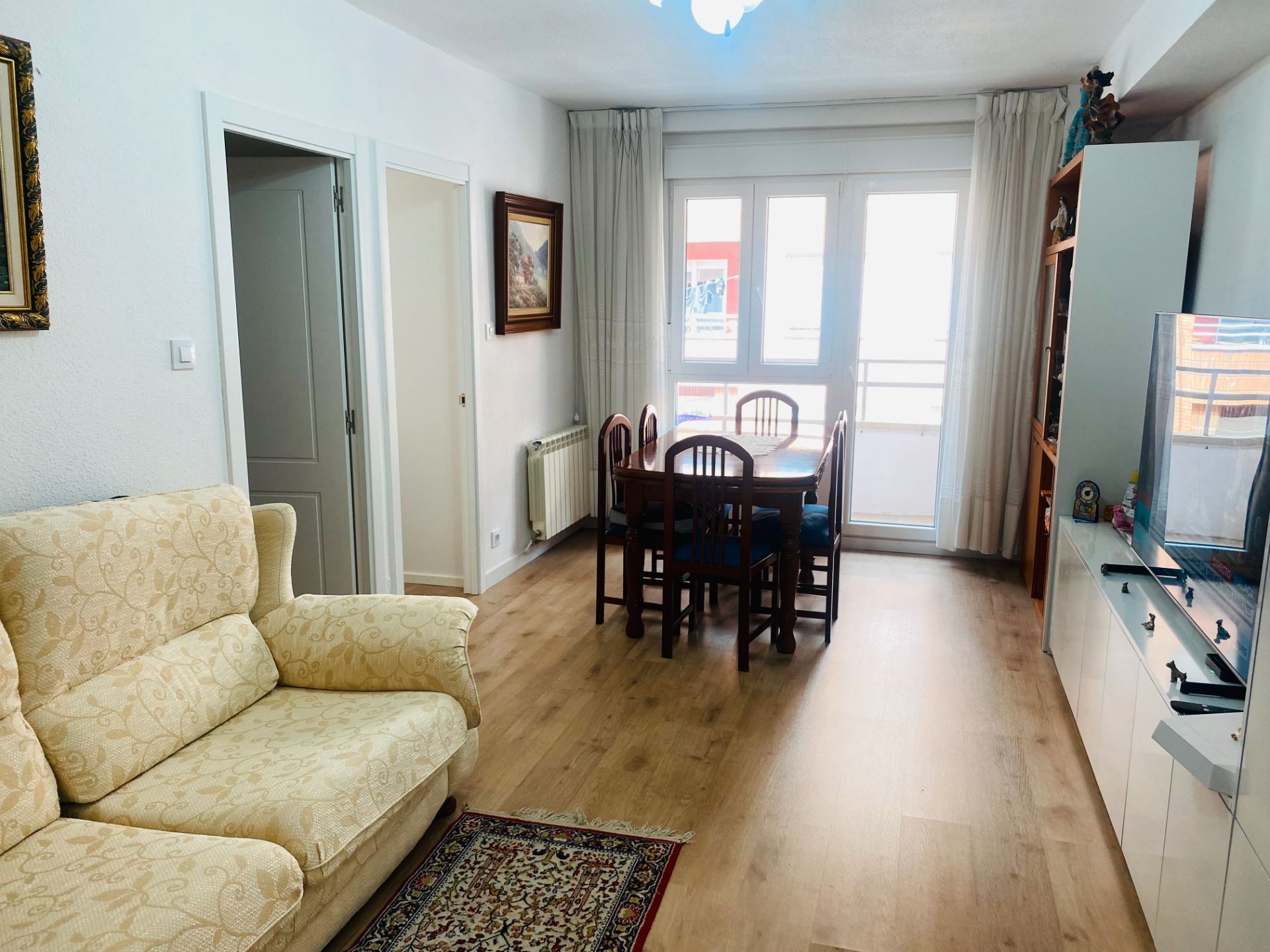 Sala d'estar de Pis en venda en Torrelavega  amb Calefacció, Parquet i Traster