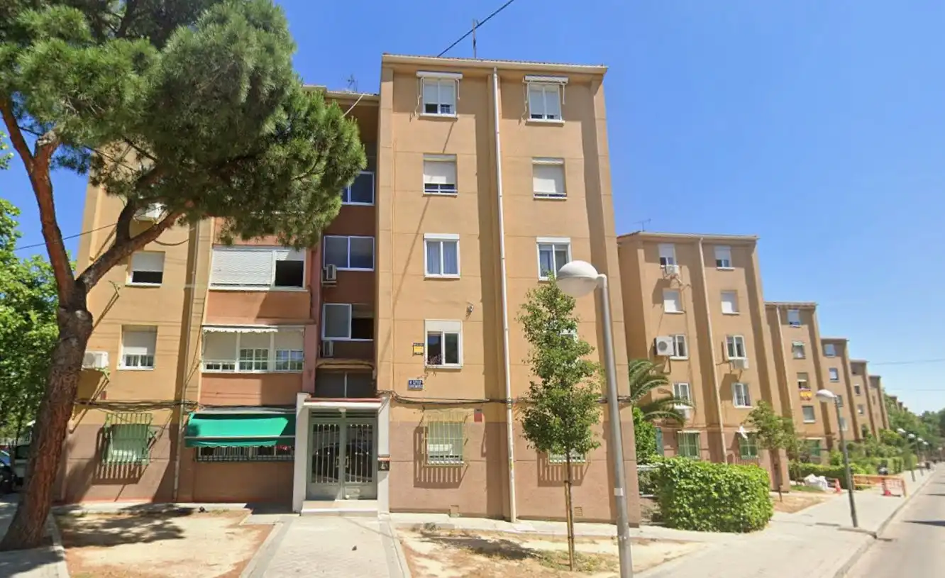 Vista exterior de Pis en venda en Madrid